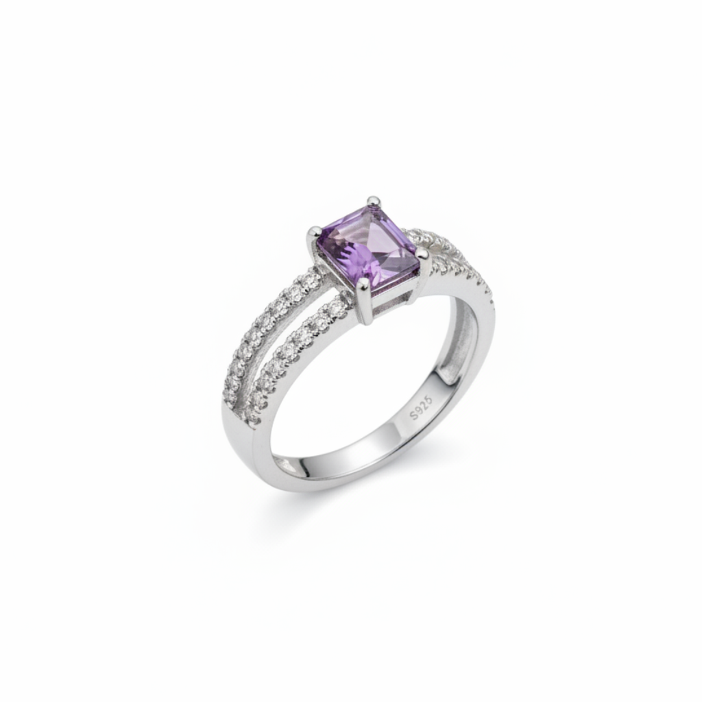 Anello Ametista - Sfondo Bianco Posizione Granato