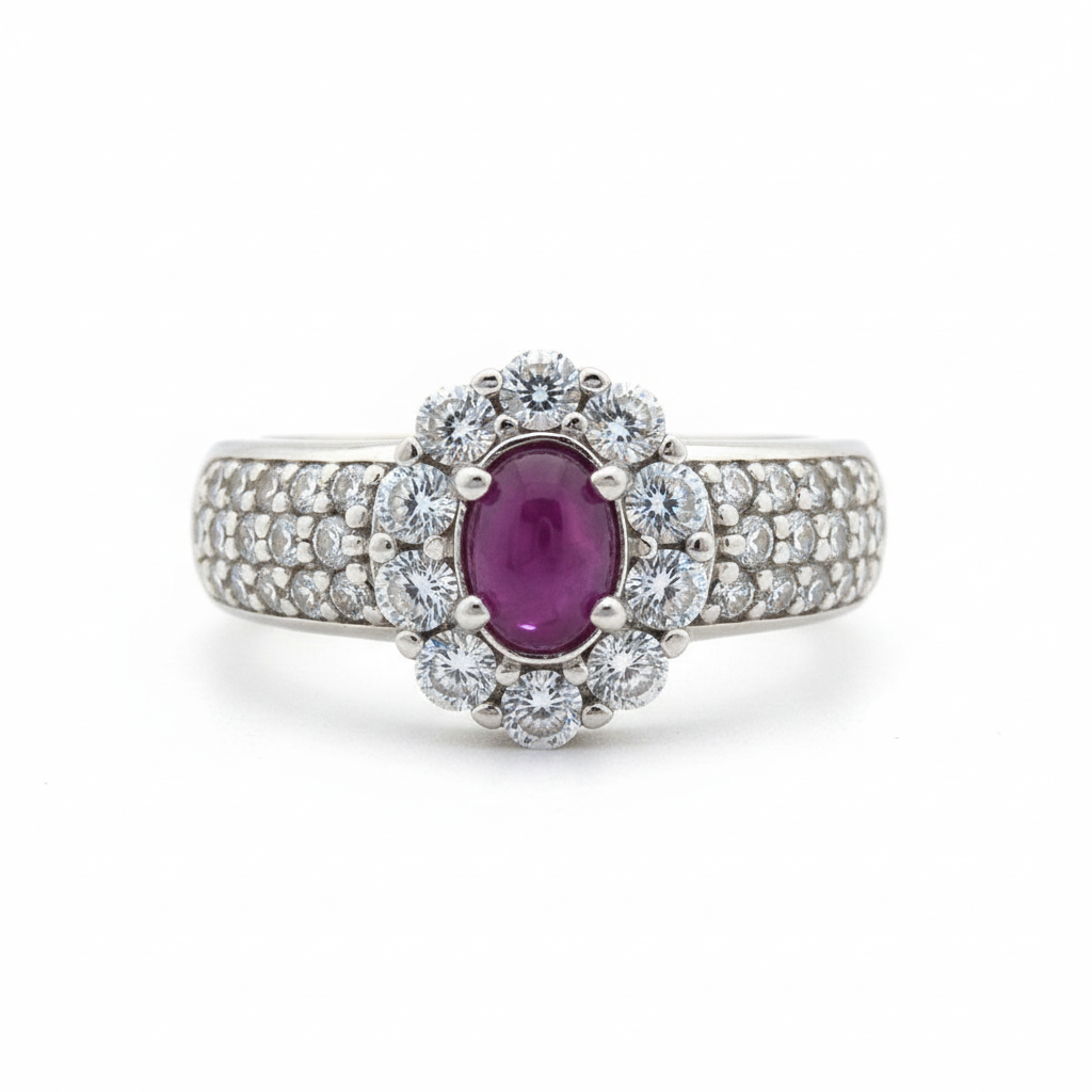 Anello con rubino cabochon vista frontale
