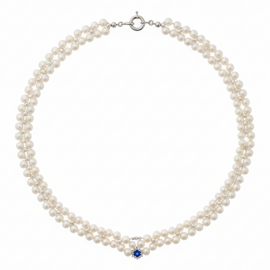 Collana sfondo bianco puro