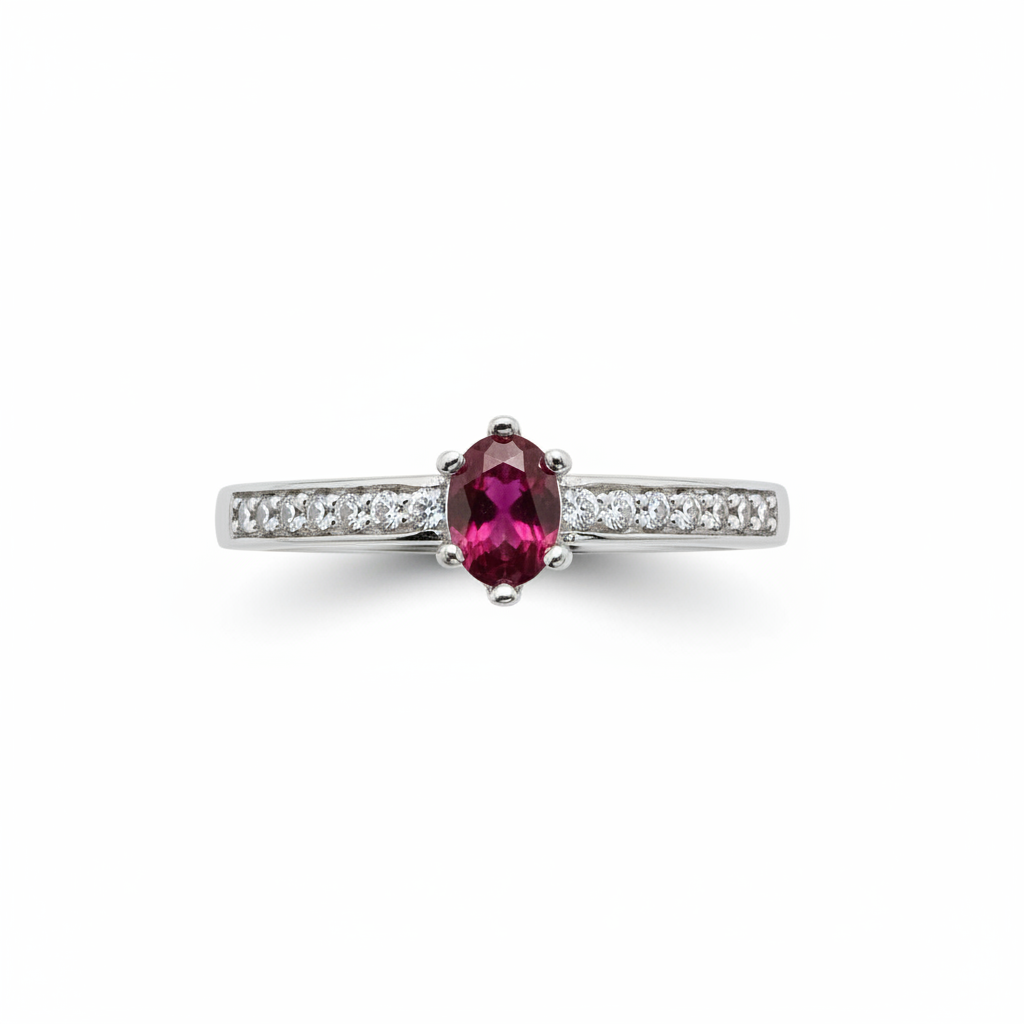 Anello in argento 925 con rubino vista dall'alto