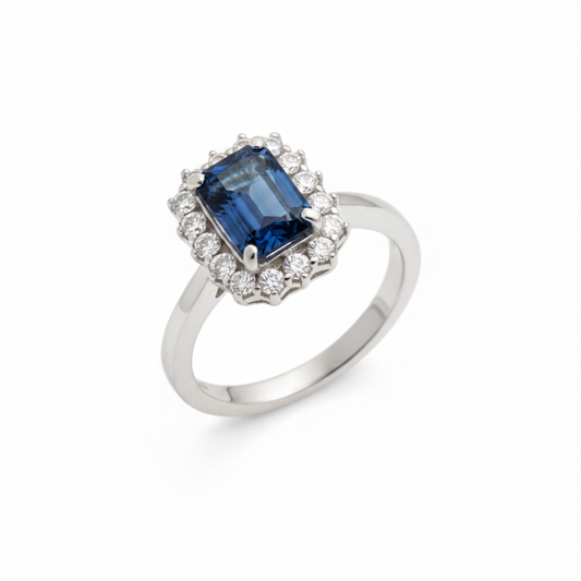 Anello topazio London Blue - vista angolata