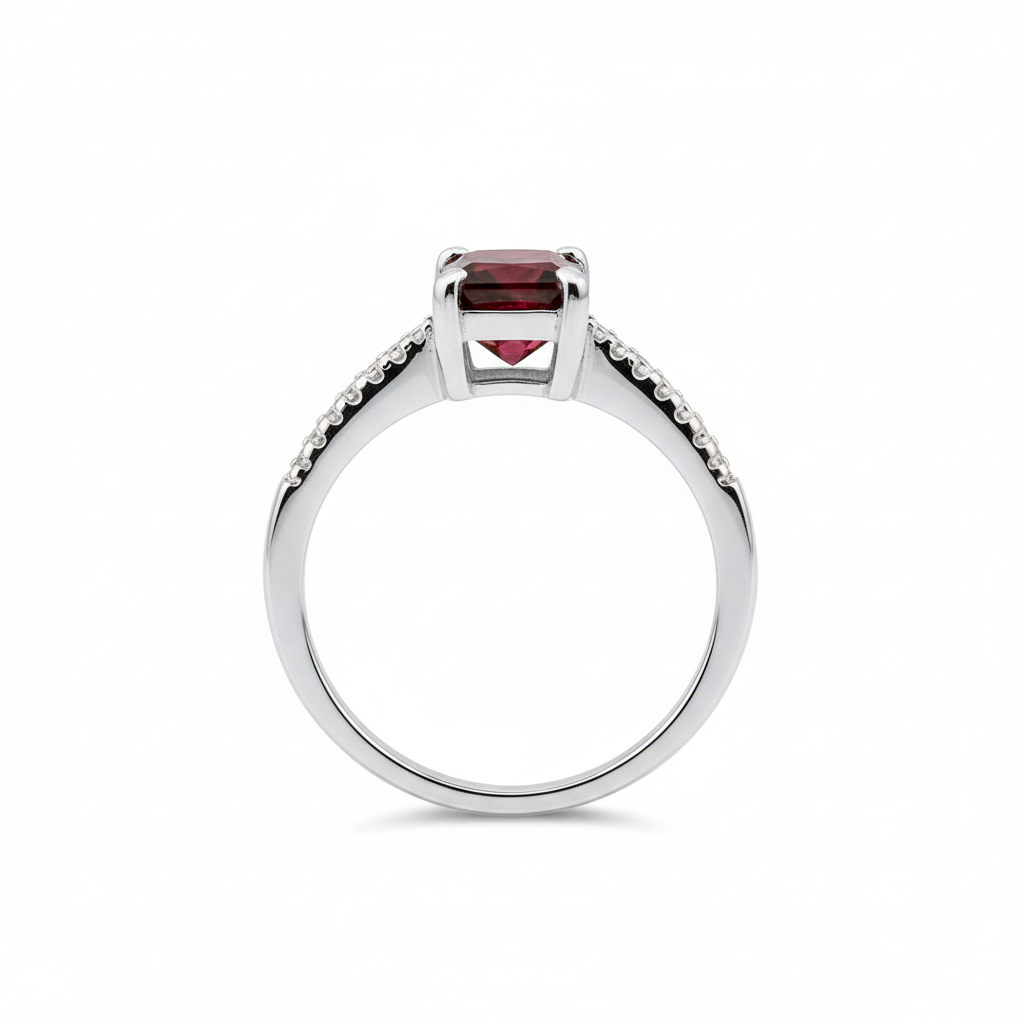 Anello in argento 925 con granato vista laterale