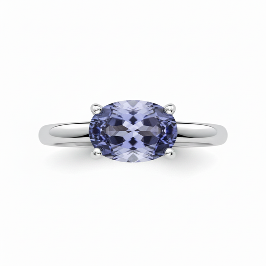 Ring aus 925er Silber mit ovalem Iolith